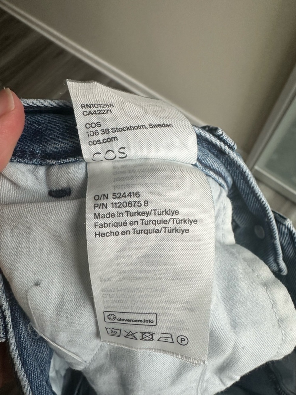 COS ($169) High Waisted Wide Leg Jeans | Minimalist Pleated Front Denim | Size 6 - Picture 14 of 16